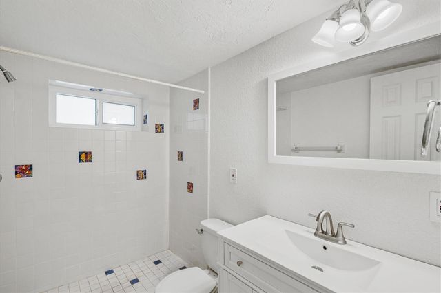 5110 ADMIRAL PLACE, Sarasota, FL 34231