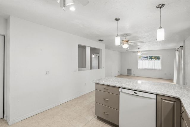 5110 ADMIRAL PLACE, Sarasota, FL 34231