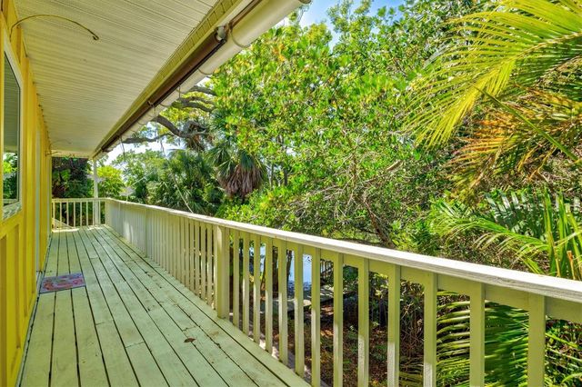 5110 ADMIRAL PLACE, Sarasota, FL 34231