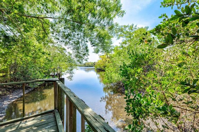 5110 ADMIRAL PLACE, Sarasota, FL 34231