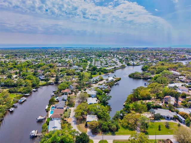 5110 ADMIRAL PLACE, Sarasota, FL 34231