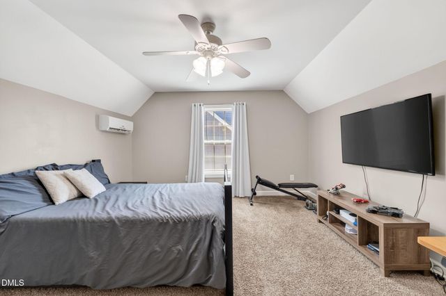 422 Lone Pine Loop, Fuquay Varina, NC 27526