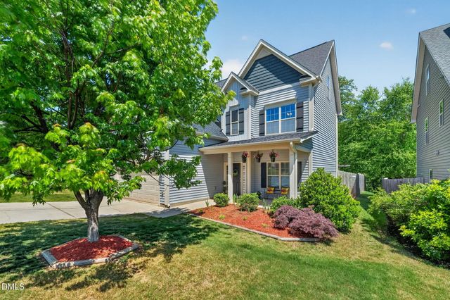 422 Lone Pine Loop, Fuquay Varina, NC 27526