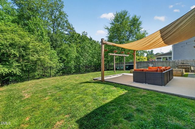 422 Lone Pine Loop, Fuquay Varina, NC 27526