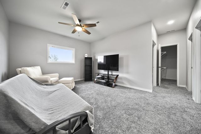 112 Williamson Road SW, Granville, OH 43023
