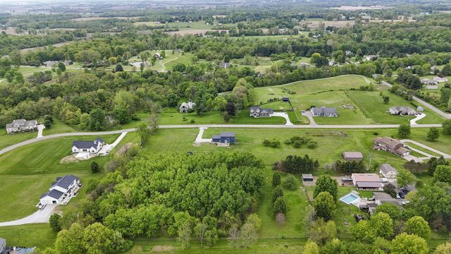 112 Williamson Road SW, Granville, OH 43023