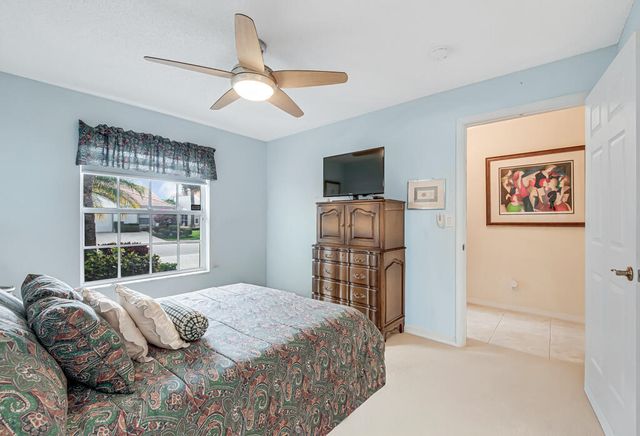 8482 Logia Circle, Boynton Beach, FL 33472