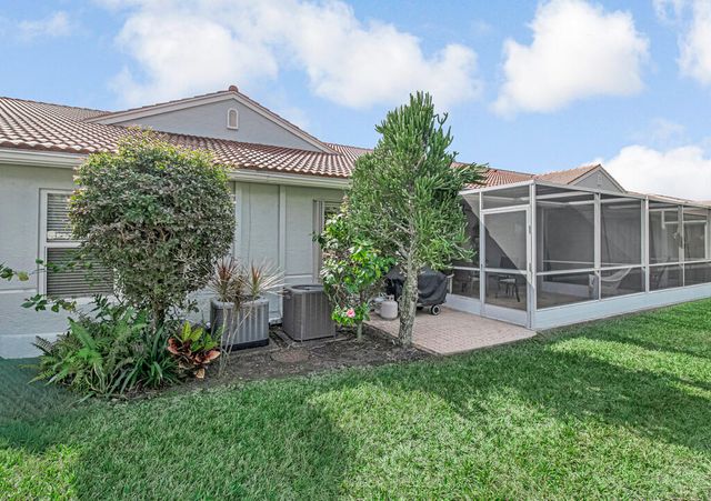 8482 Logia Circle, Boynton Beach, FL 33472