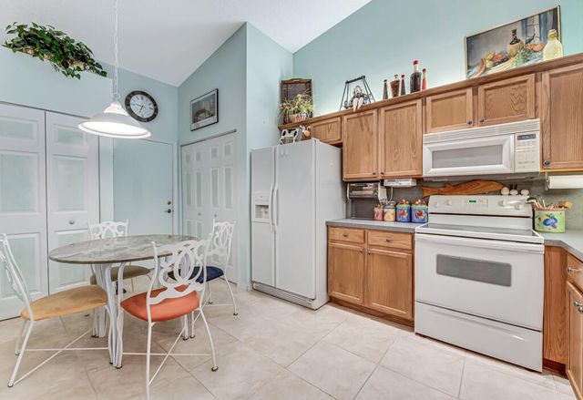 8482 Logia Circle, Boynton Beach, FL 33472