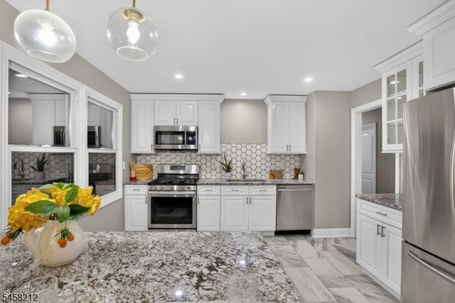 247 Farragut Rd, North Plainfield Boro, NJ 07062