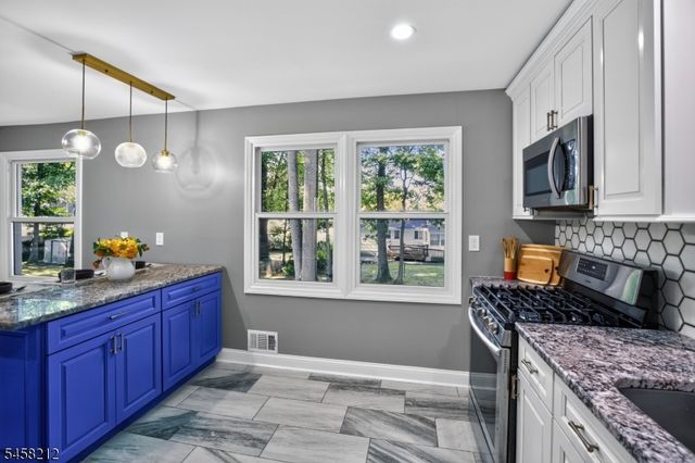 247 Farragut Rd, North Plainfield Boro, NJ 07062