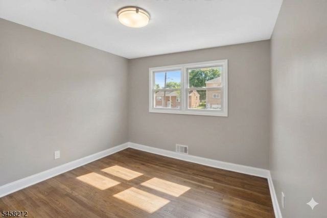 247 Farragut Rd, North Plainfield Boro, NJ 07062