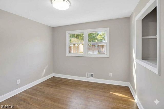 247 Farragut Rd, North Plainfield Boro, NJ 07062