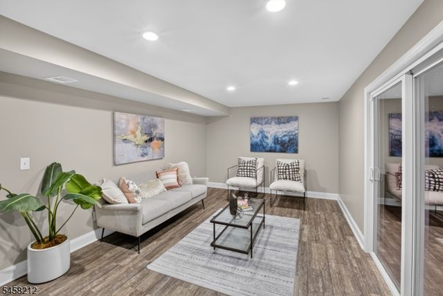 247 Farragut Rd, North Plainfield Boro, NJ 07062
