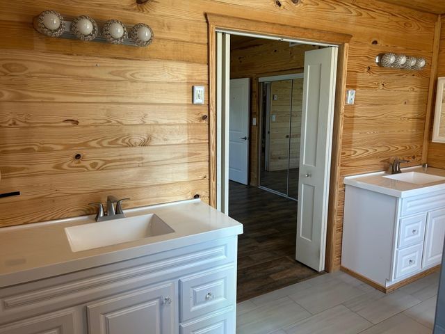 4502 Blocker Road, Marshall, TX 75672