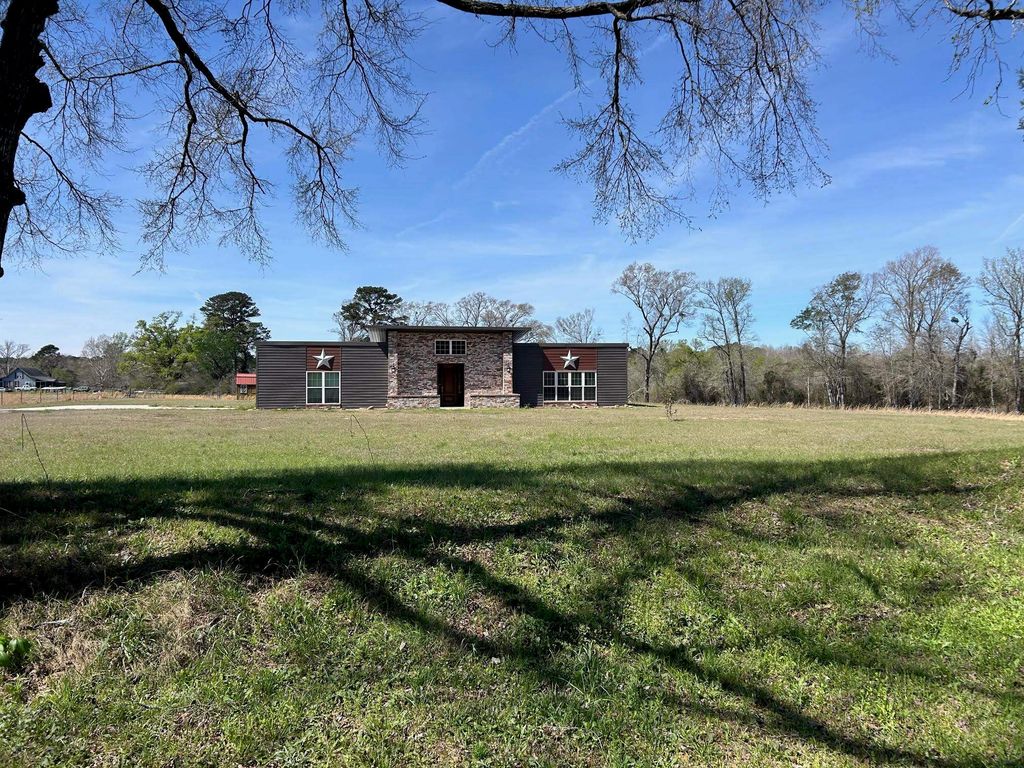 4502 Blocker Road, Marshall, TX 75672