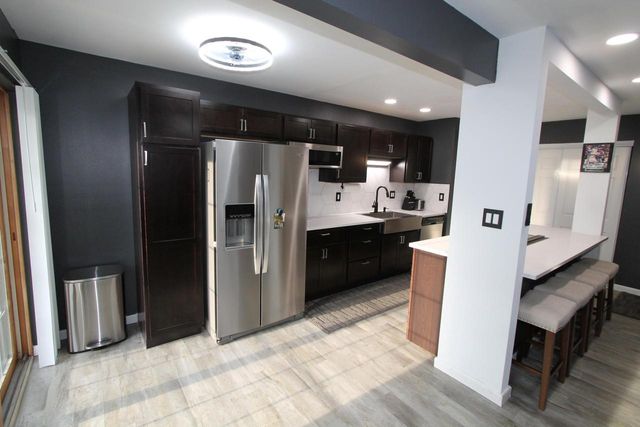 300 Foxwood DRIVE #125, Waterford, WI 53185