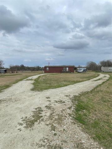 702 County Road 1500, Crockett, TX 75835