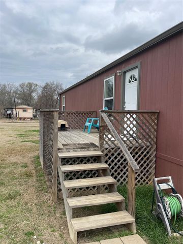 702 County Road 1500, Crockett, TX 75835