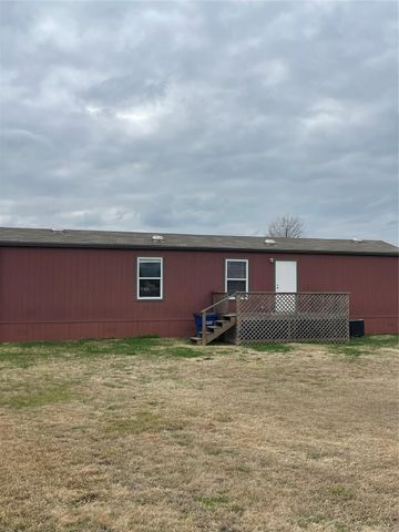 702 County Road 1500, Crockett, TX 75835