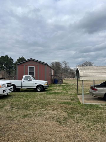 702 County Road 1500, Crockett, TX 75835