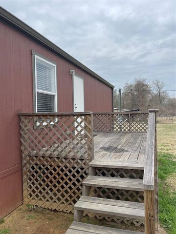 702 County Road 1500, Crockett, TX 75835