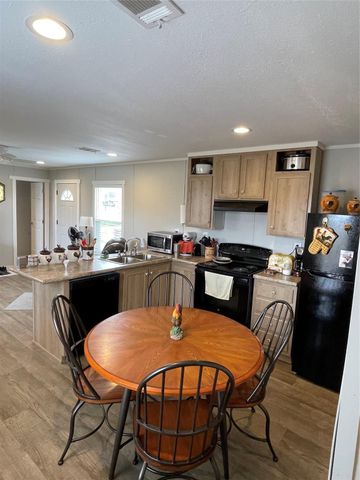 702 County Road 1500, Crockett, TX 75835