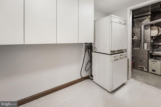 2018 SWAN TER, Alexandria, VA 22307