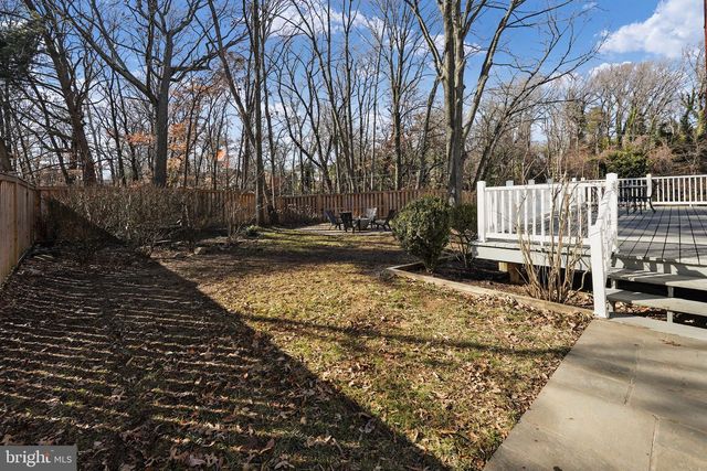 2018 SWAN TER, Alexandria, VA 22307