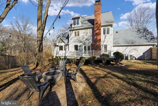 2018 SWAN TER, Alexandria, VA 22307