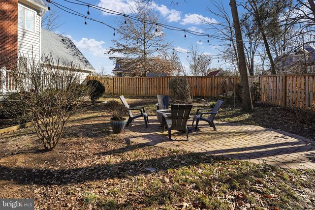 2018 SWAN TER, Alexandria, VA 22307