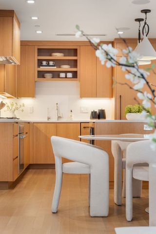 189 W Brookline St 1, Boston, MA 02118