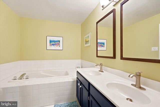 103 PRINCETON CIR, Newtown Square, PA 19073