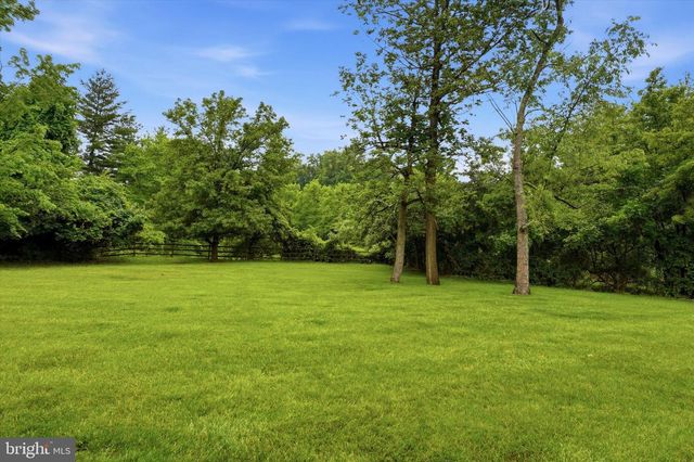 103 PRINCETON CIR, Newtown Square, PA 19073