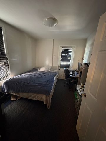 220 East Eagle Street 3, Boston, MA 02128