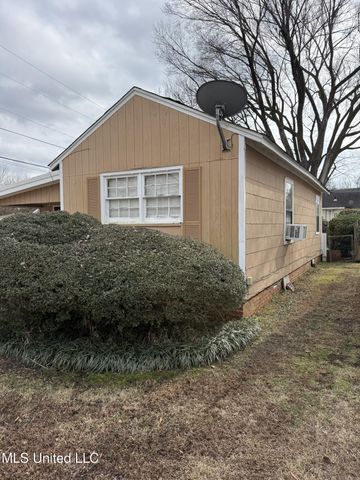 1717 Riverside Avenue, Clarksdale, MS 38614