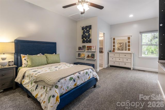 6 Oxford Court, Asheville, NC 28804