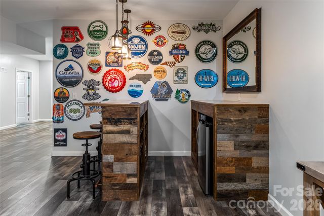 6 Oxford Court, Asheville, NC 28804