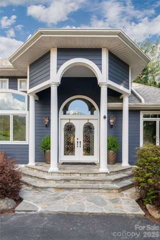 6 Oxford Court, Asheville, NC 28804