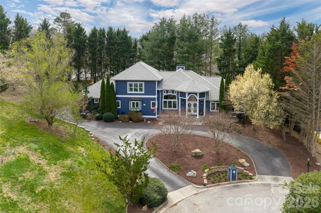 6 Oxford Court, Asheville, NC 28804