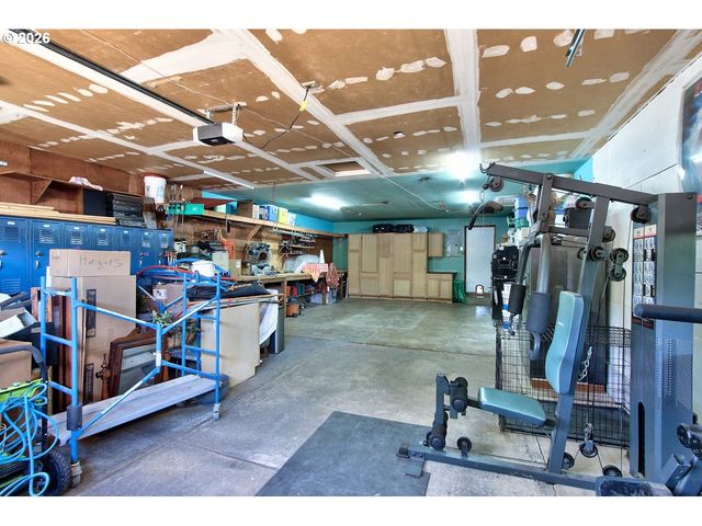 1005 Nw 6TH Ave, Canby, OR 97013