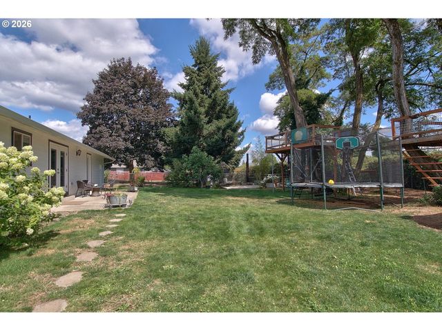 1005 Nw 6TH Ave, Canby, OR 97013