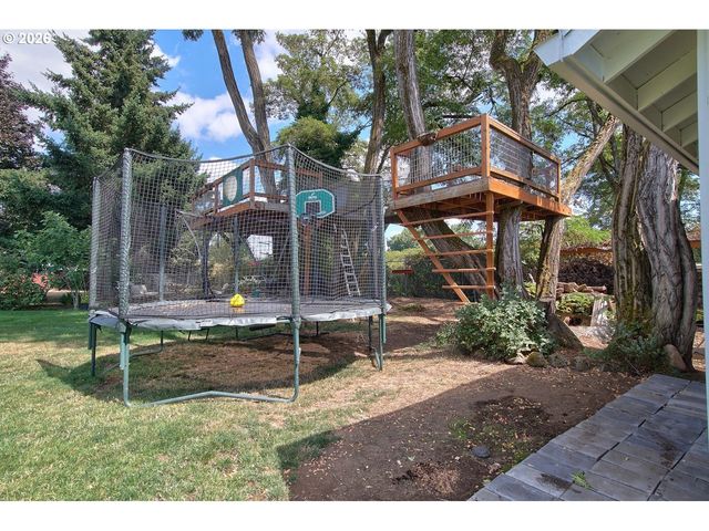 1005 Nw 6TH Ave, Canby, OR 97013