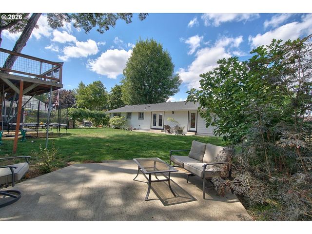 1005 Nw 6TH Ave, Canby, OR 97013