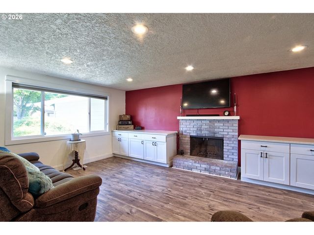1005 Nw 6TH Ave, Canby, OR 97013