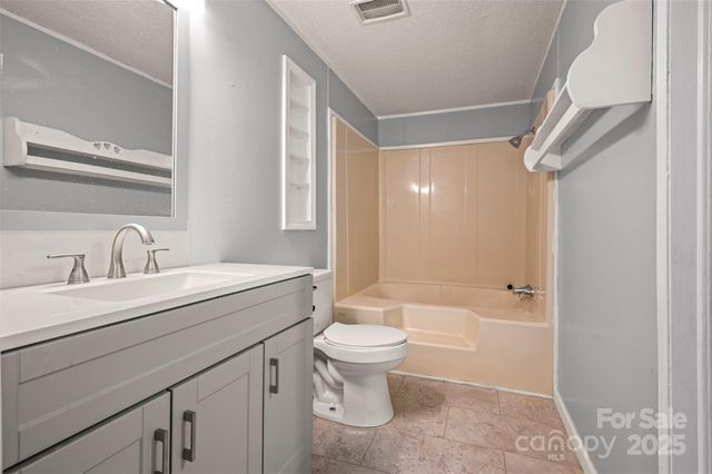 118 Aiken Street, Forest City, NC 28043