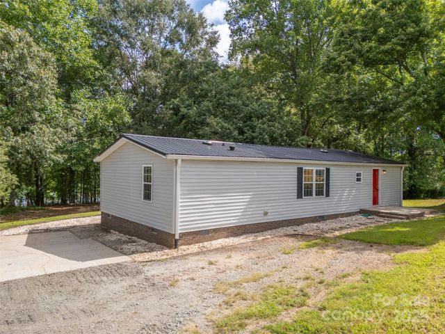 118 Aiken Street, Forest City, NC 28043