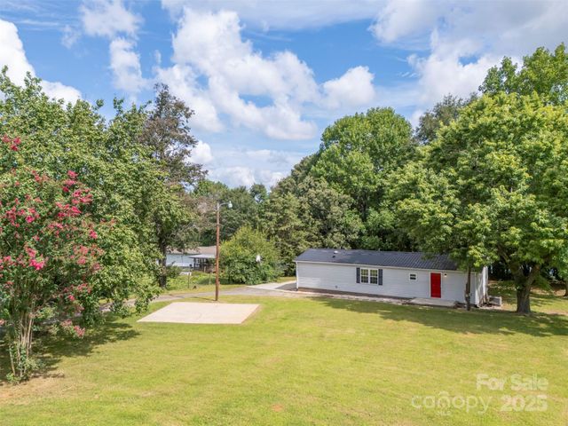 118 Aiken Street, Forest City, NC 28043