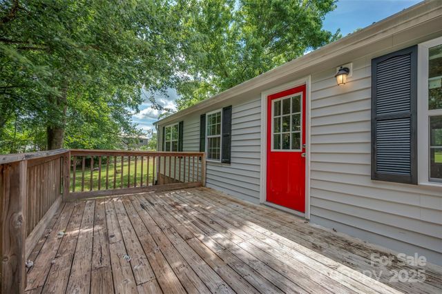 118 Aiken Street, Forest City, NC 28043
