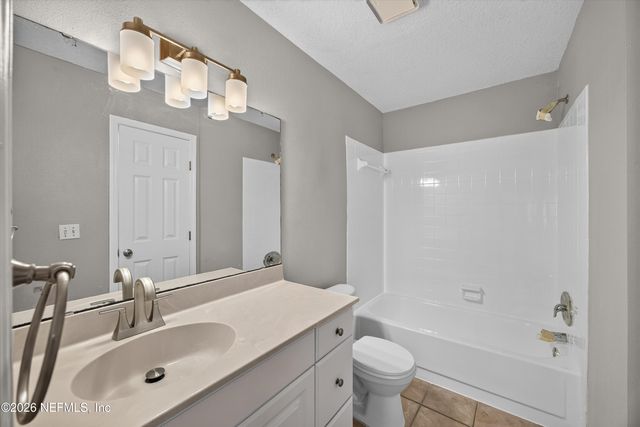 1800 PARK Avenue 358, Orange Park, FL 32073